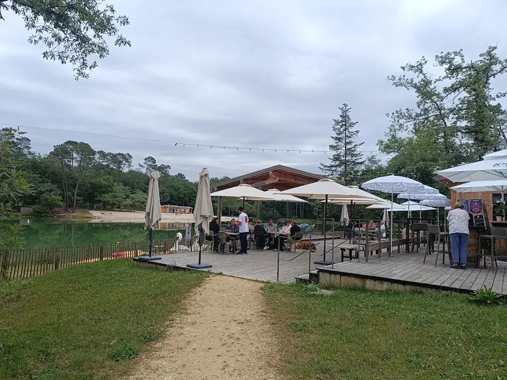 Nathalie Robert_La Guinguette de Neufont_Saint-Amand-de-Vergt_review