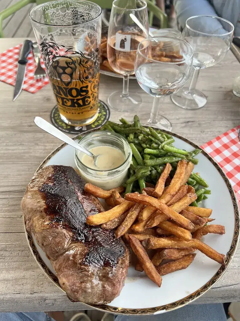 La Guinguette de Neufont_Saint-Amand-de-Vergt_slider_image_2