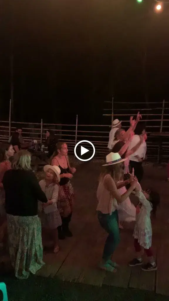 les sales gosses de Gisèle restaurant guinguette_Église-Neuve-de-Vergt_slider_image_2