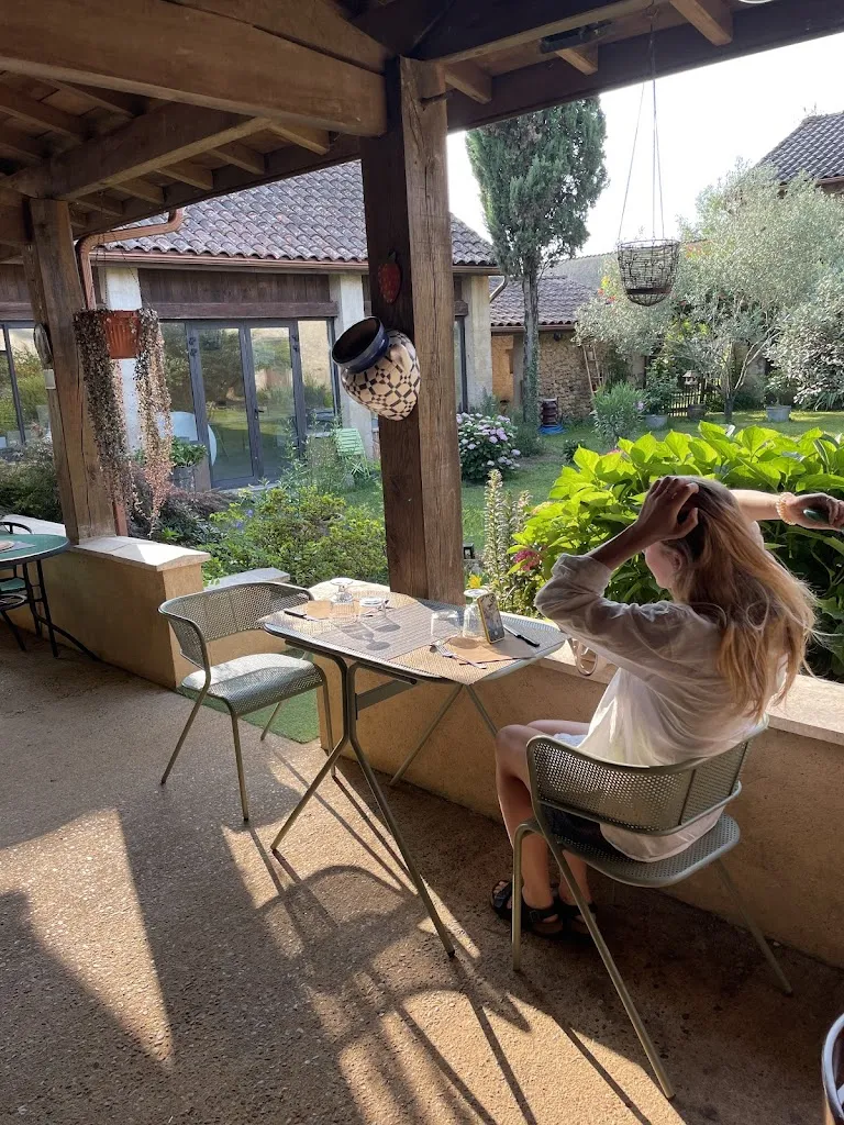 La petite Auberge_Saint-Mayme-de-Péreyrol_slider_image_1