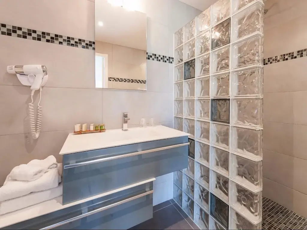 Logis Hôtel le Moulin de Châlons_Gua_slider_image_2