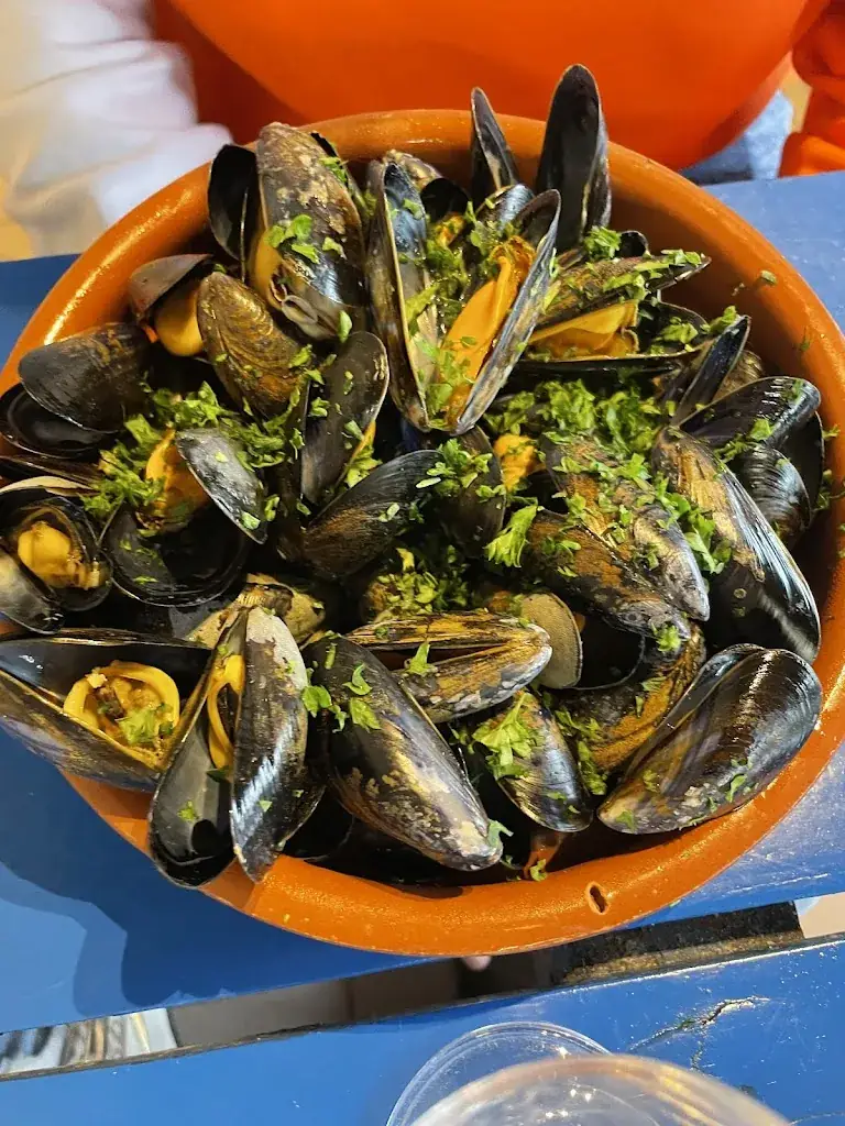 Restaurant Moules & Cie_Vielle-Saint-Girons_slider_image_2