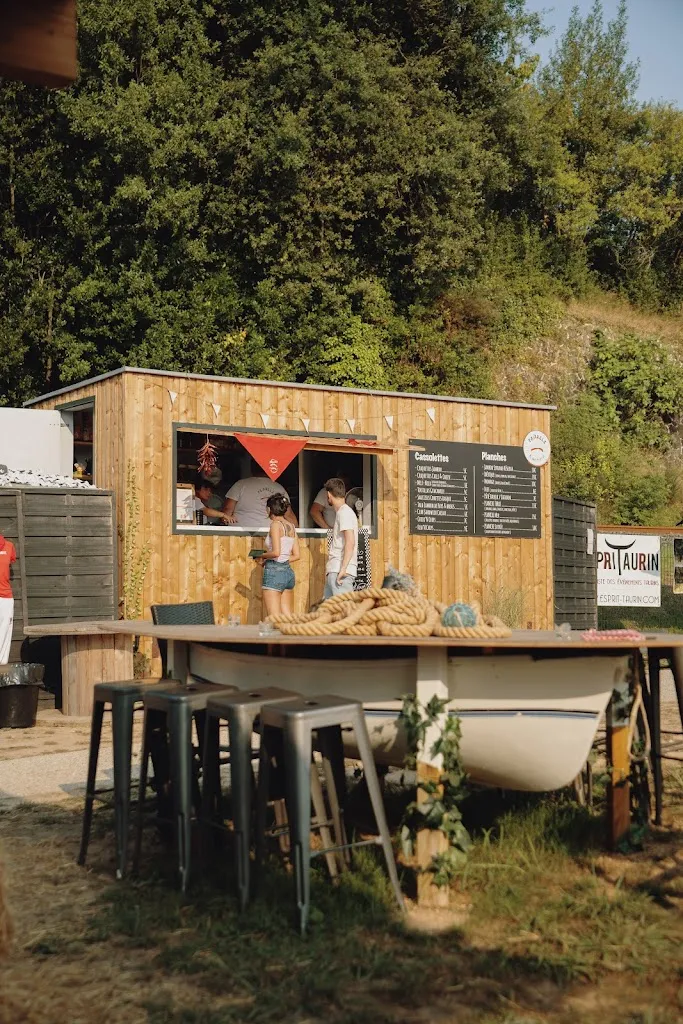PASARELA GUINGUETTE restaurant in Villefranque