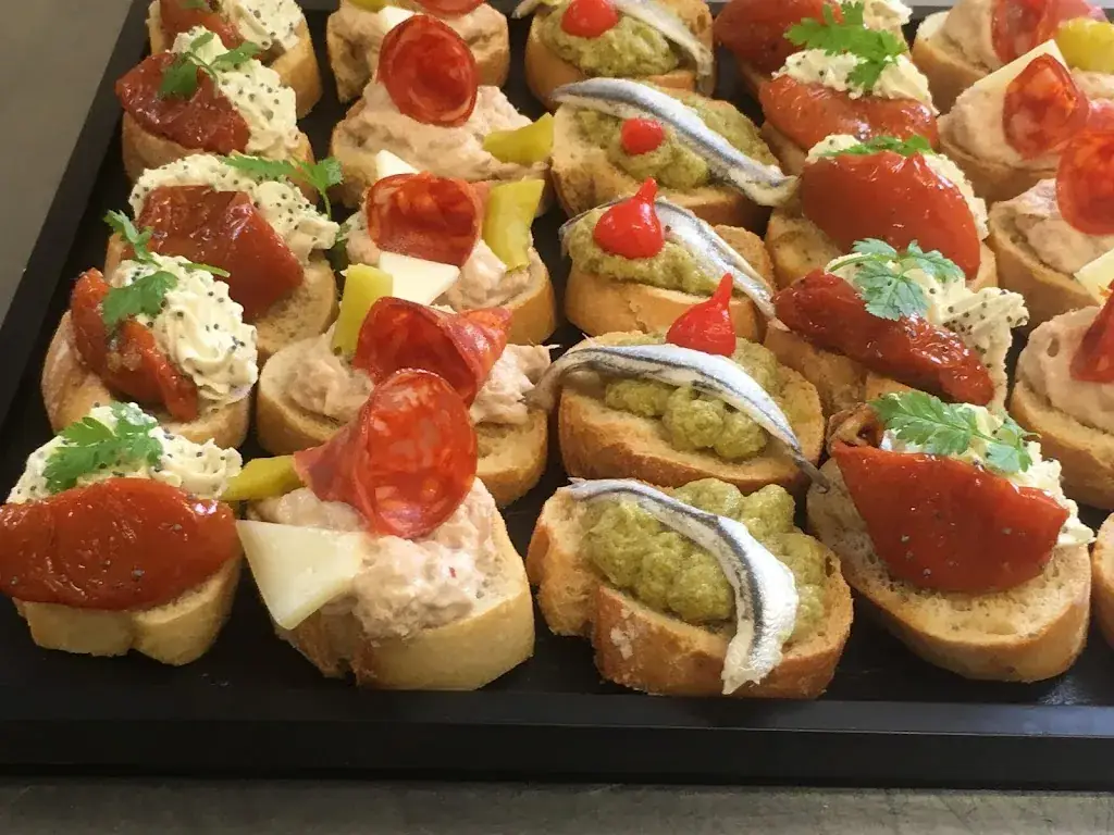 Bar Restaurant Eskularia_Villefranque_slider_image_2