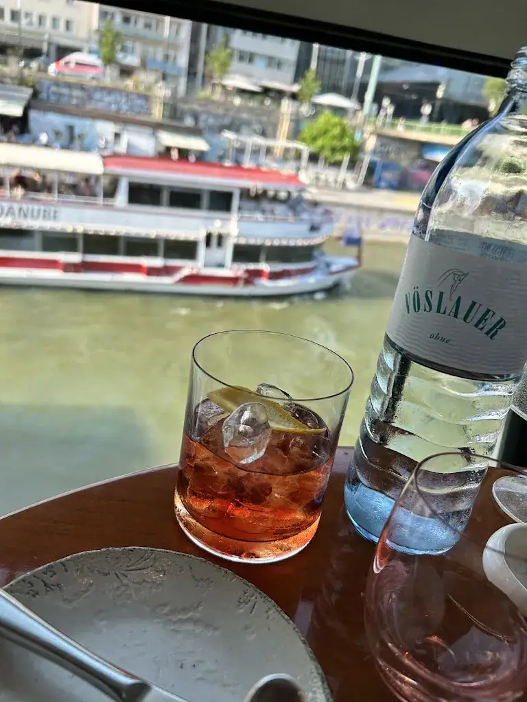 George D_Café & Restaurant Motto am Fluss_Austria_review