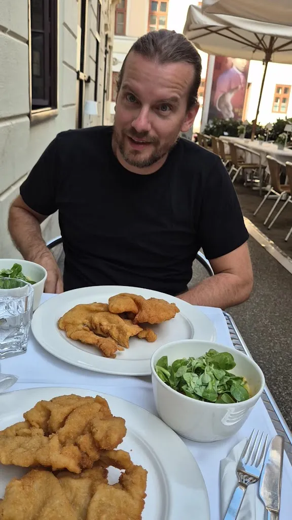 Restaurant Wiener_Austria_slider_image_2