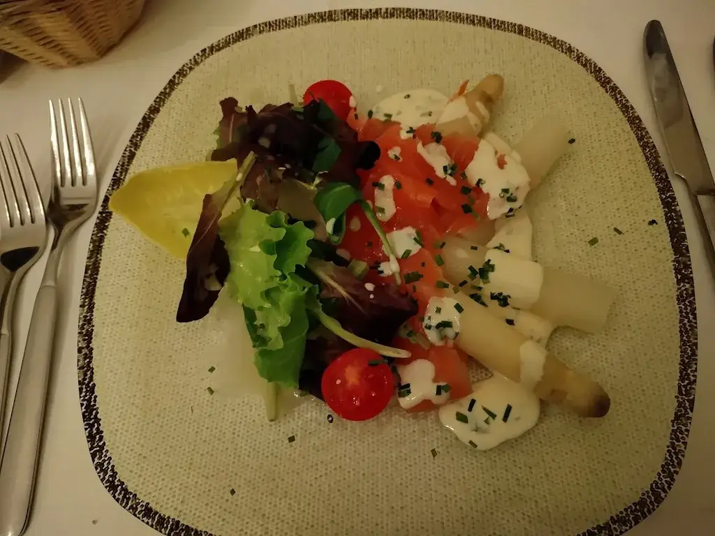 YMK_Lebenbauer_Austria_review