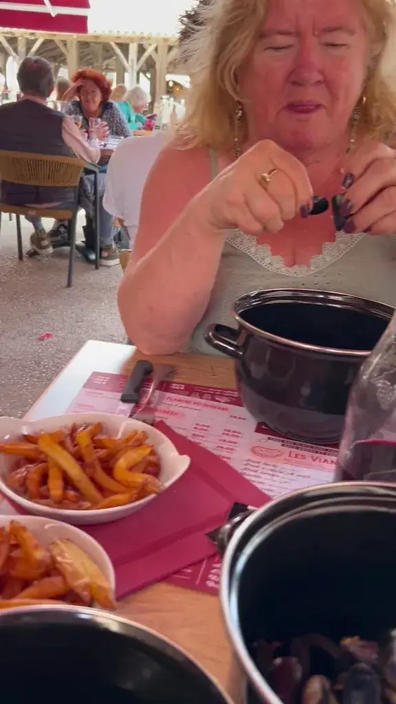 Paul Hobley_Le Moderne_Villeréal_review