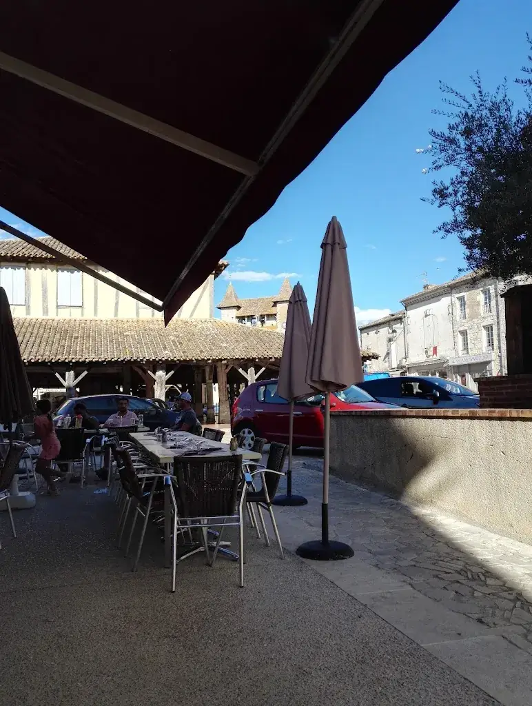 Le Moderne restaurant in Villeréal