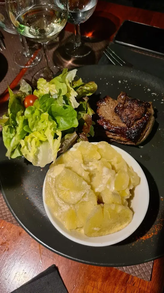 Avner Ziv_Brasserie Pub La Distillerie - Le Puy-en-Velay_Puy-en-Velay_recensione