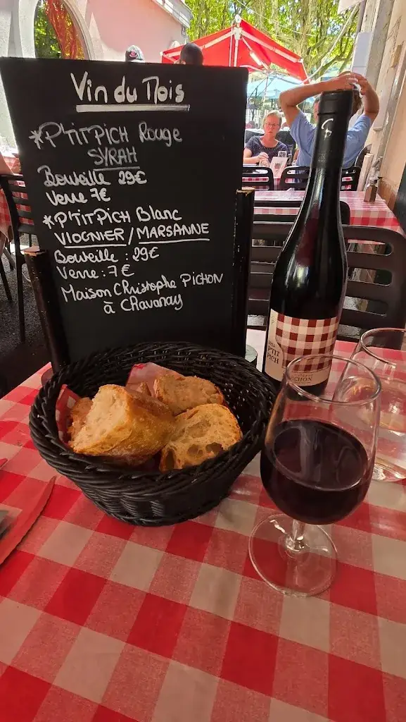 Edwin Correa_Au P'tit Bouchon_Vienne_reseña