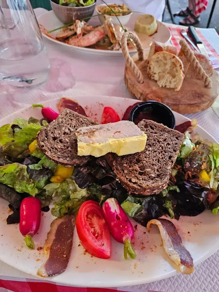 dietmar doehring_Au P'tit Bouchon_Vienne_reseña