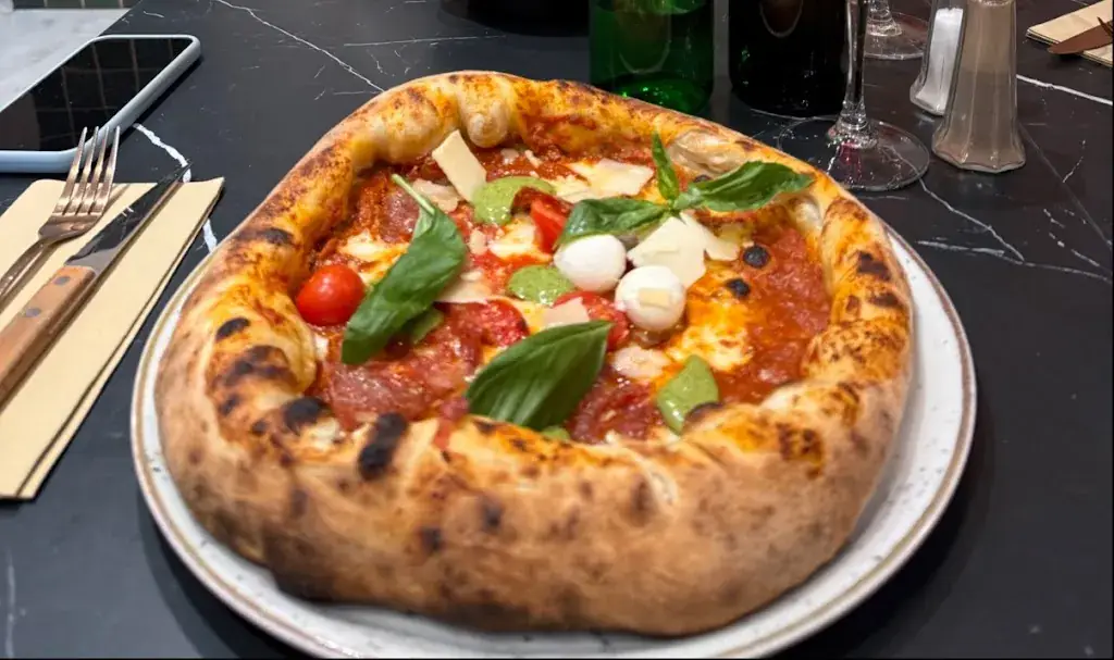 Subhrakanta Barik_Lupo : restaurant Italien & pizzeria_Vienne_review