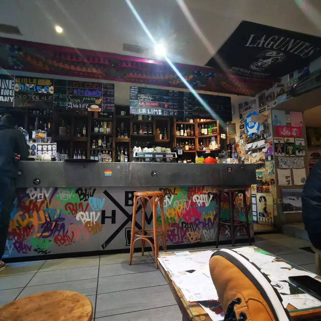 Vienne Brewing Company_Vienne_slider_image_3