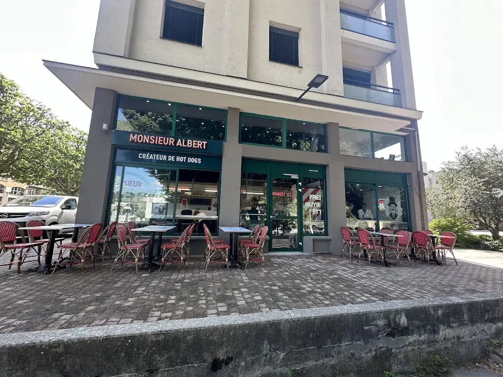 Monsieur Albert Vienne_Vienne_slider_image_1