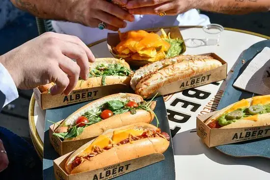 Monsieur Albert Vienne_Vienne_slider_image_2