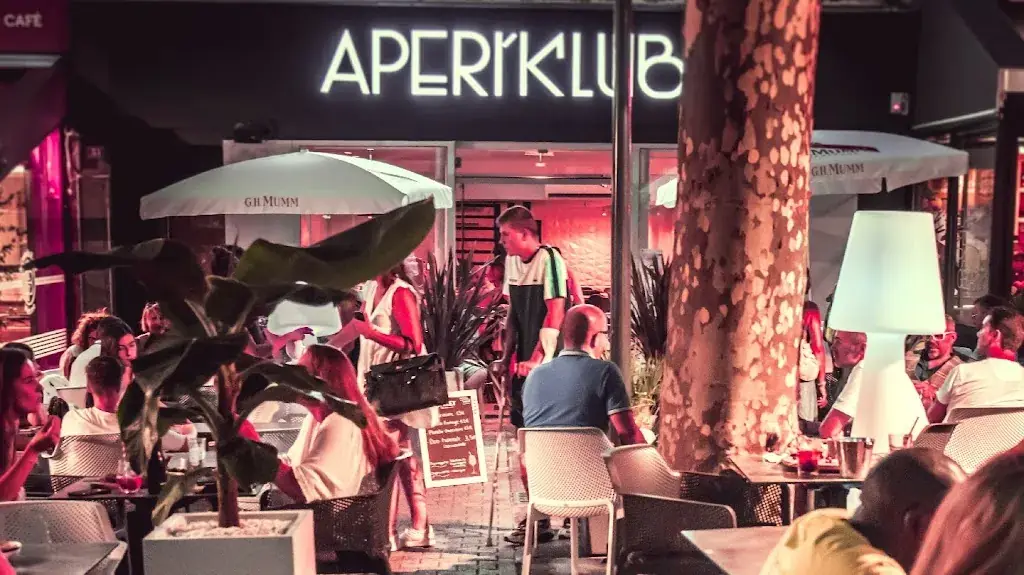 Apéri'Klub restaurant in Vienne