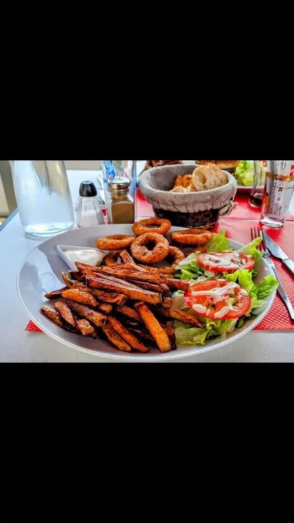 Le Jimmy's_Vivonne_slider_image_2