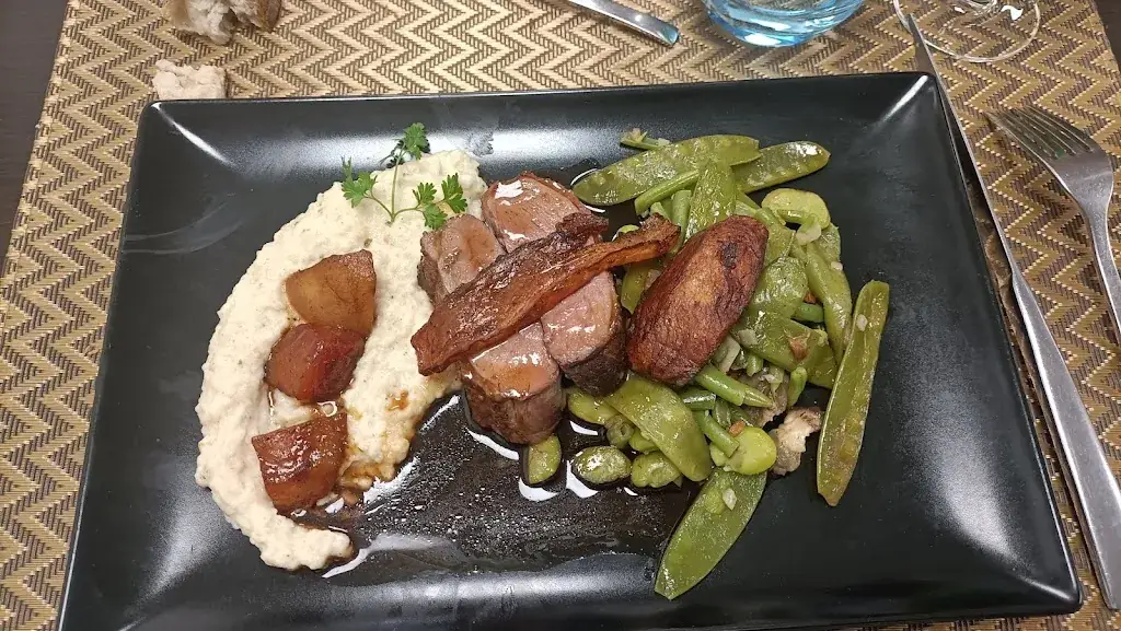 Restaurant CAT'ETOILES_Vivonne_slider_image_3