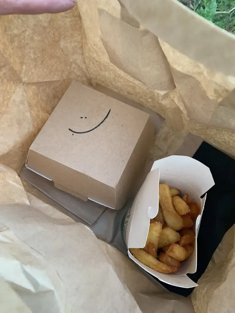 James Prescott_Le Ravaillac's | Plats cuisinés | Brasserie & Burgers | sur place, emporté & livraison_Vivonne_review