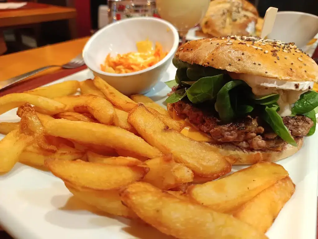 Le Ravaillac's | Plats cuisinés | Brasserie & Burgers | sur place, emporté & livraison_Vivonne_slider_image_2