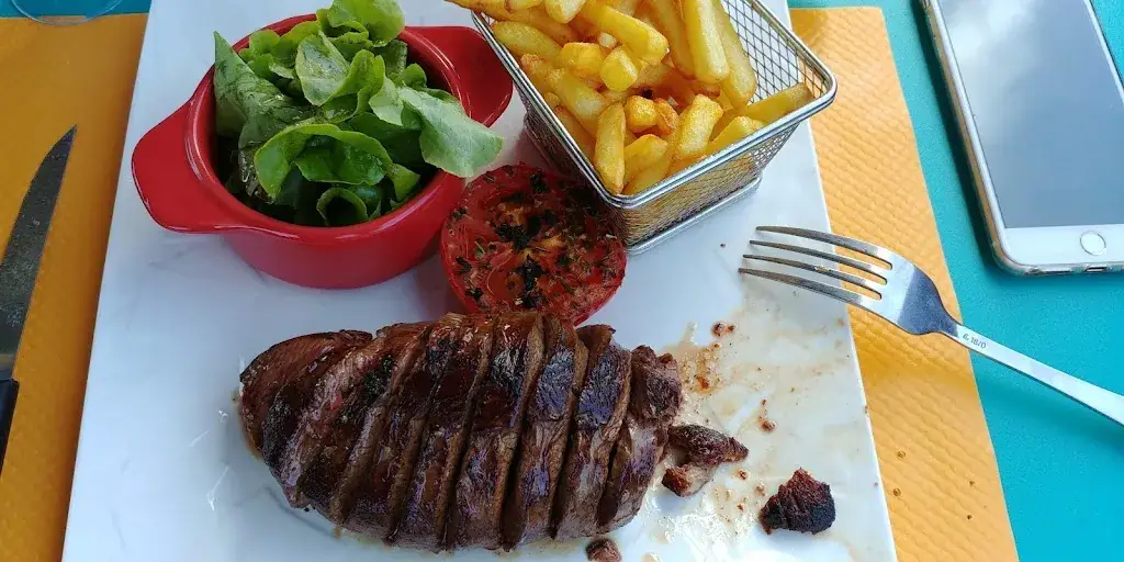 Lou Choureut bar restaurant_Ychoux_slider_image_2