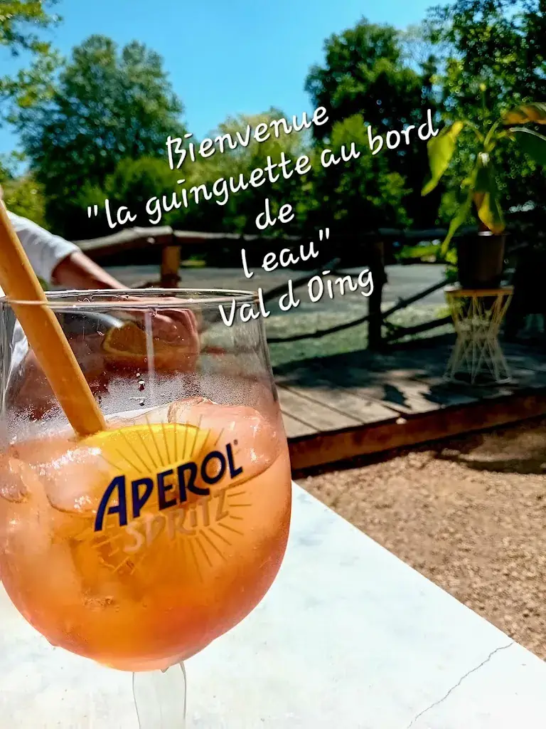 Chantal Blanc_La Guinguette au bord de l'eau_d'Oingt_recensione