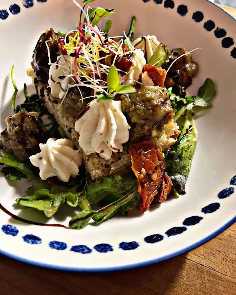 Cap & Mestra_Puissalicon_slider_image_3