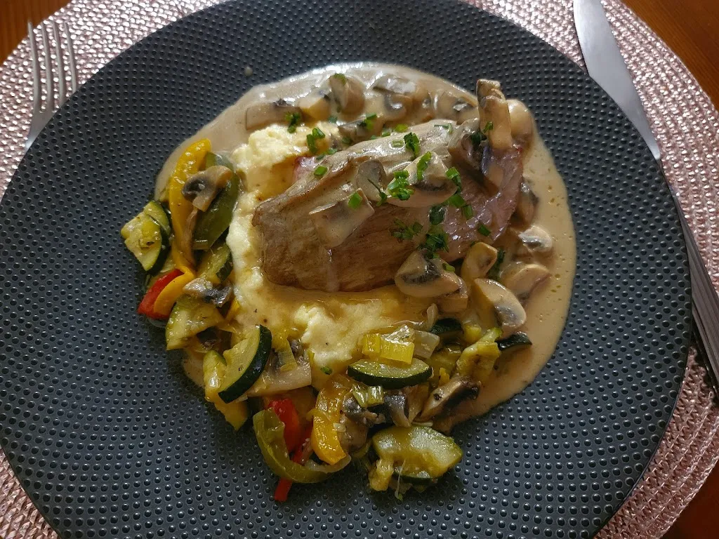 Lorraine Margon_Lou Baralet_Roujan_review