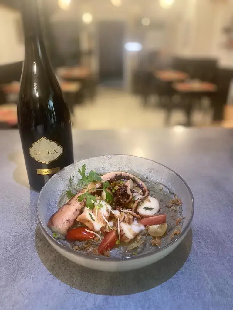 La Case_Servian_slider_image_2