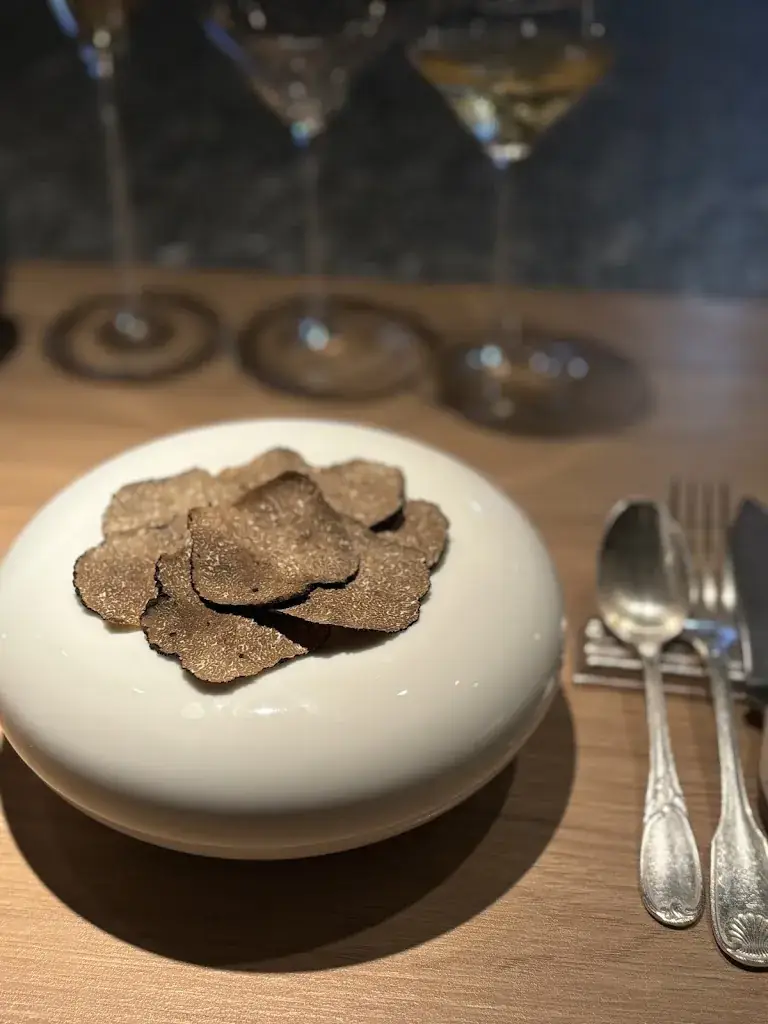 Menü_VILLA PINEWOOD_Payrin-Augmontel_Bild_9