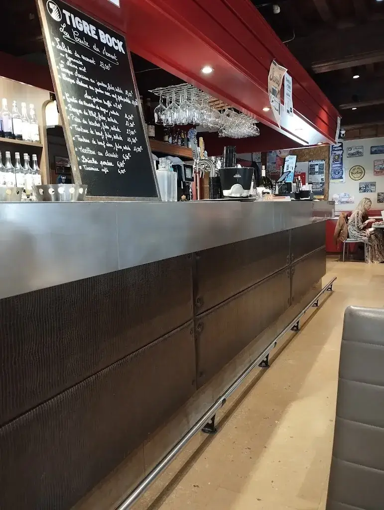 Eric LAFARGE_Brasserie Des Sports_d'Oingt_review