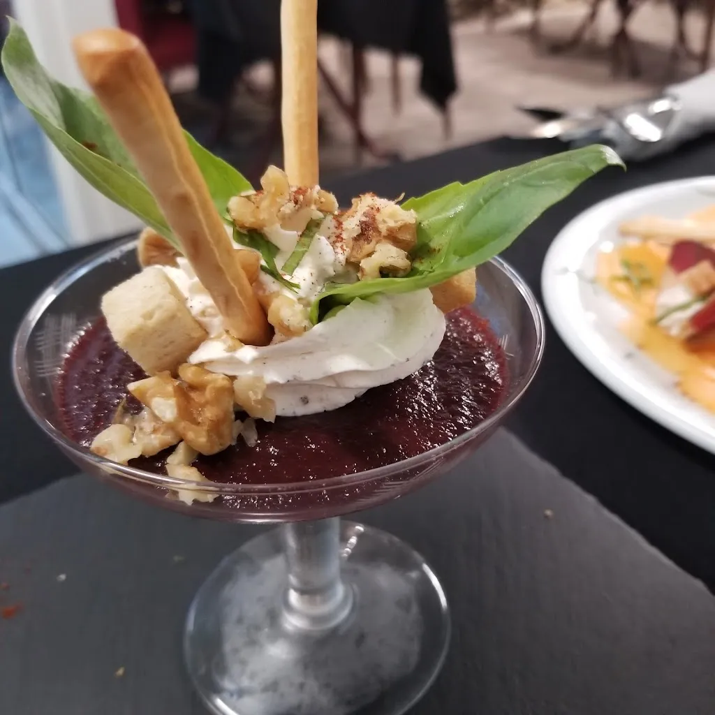 Thene Sheehy_Au Cent Neuf_Mazamet_review