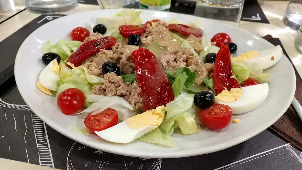 La Main A La Pate Restaurant in Mazamet