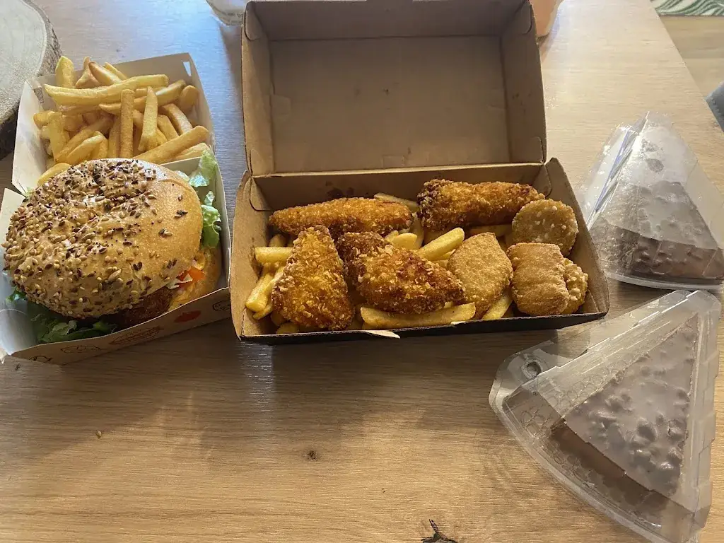 Lovely Food 81 restaurant in Mazamet