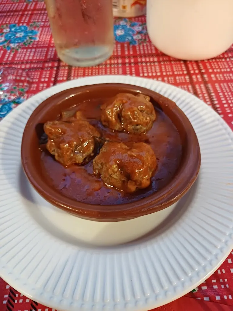 Martino Vos_La Bodega_Aigues-Mortes_recensione