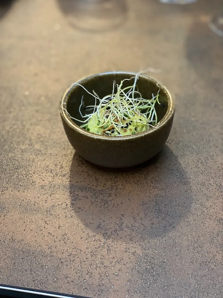 Adam H_Restaurant l'Atelier de Nicolas_Aigues-Mortes_reseña