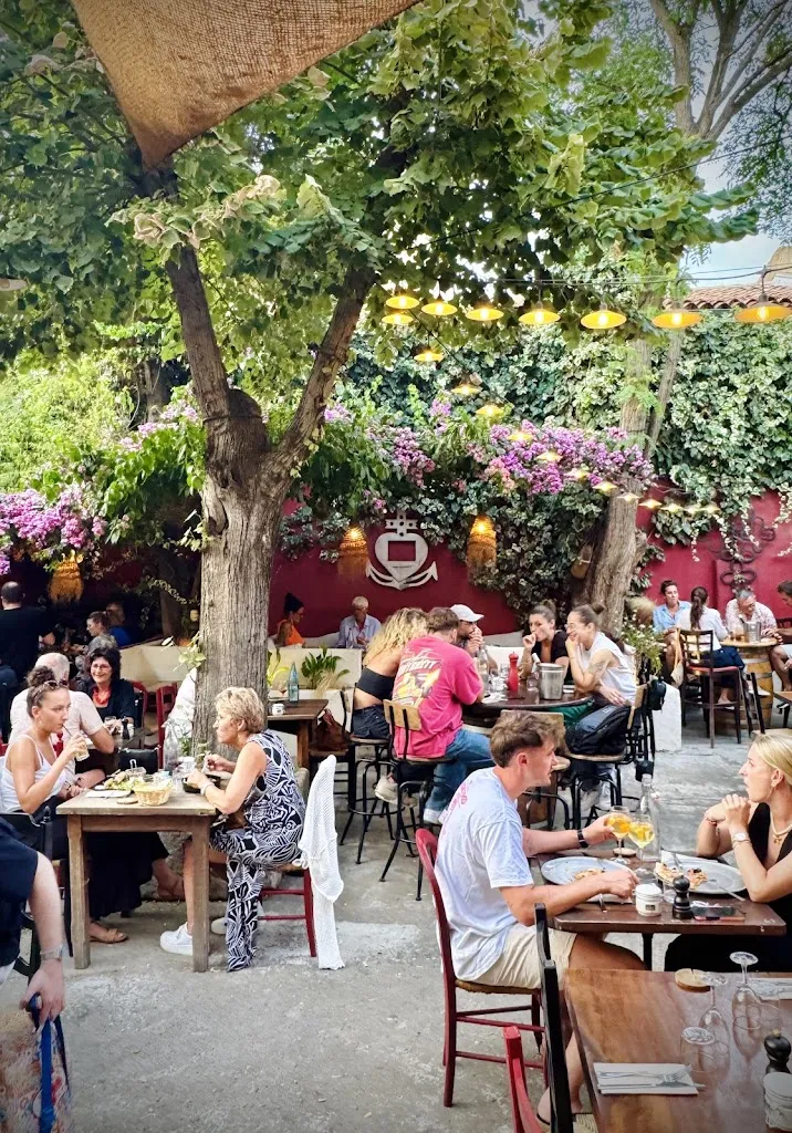 Christian Haunert_La Camargue_Aigues-Mortes_review