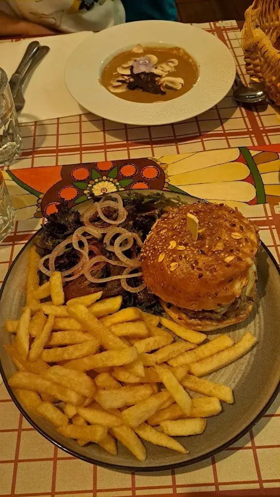 Leon Lau_Chez Marguerite_d'Oingt_review