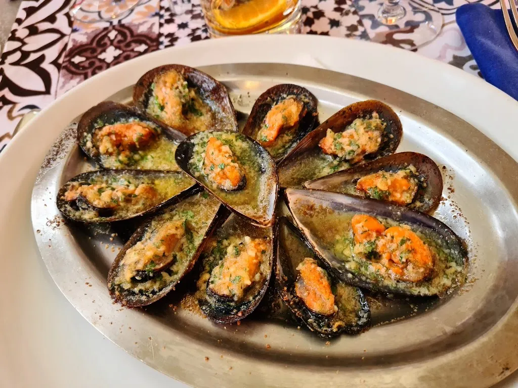 Menu_Restaurant Le Café Du Commerce_Aigues-Mortes_image_7