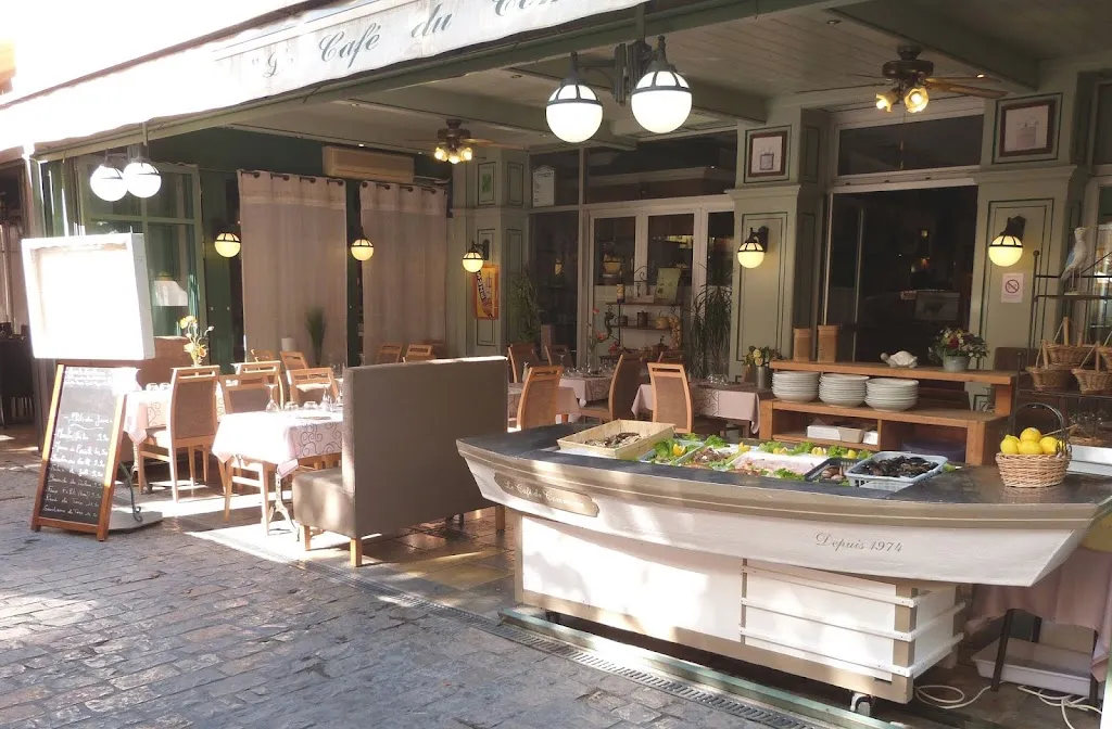 Restaurant Le Café Du Commerce restaurant in Aigues-Mortes