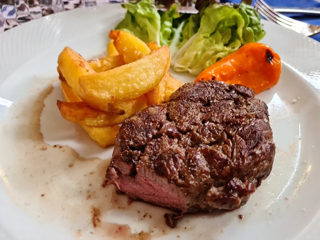 Restaurant Le Café Du Commerce_Aigues-Mortes_slider_image_2