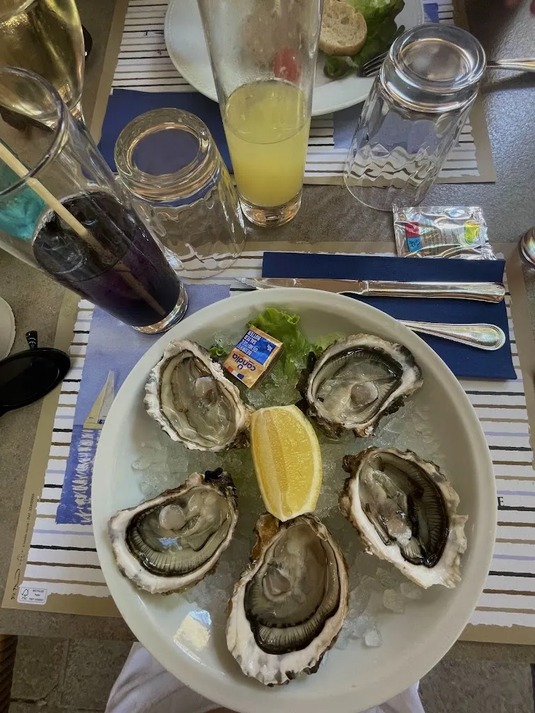 Restaurant Le Café Du Commerce_Aigues-Mortes_slider_image_3