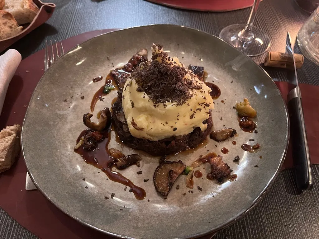 Le Petit Louis_Aigues-Mortes_slider_image_2