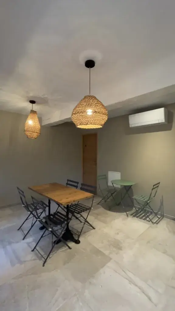 La petite pause_Aigues-Mortes_slider_image_3