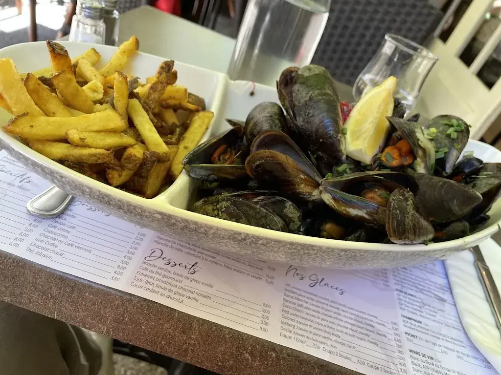 J._La Pignata_Aigues-Mortes_review