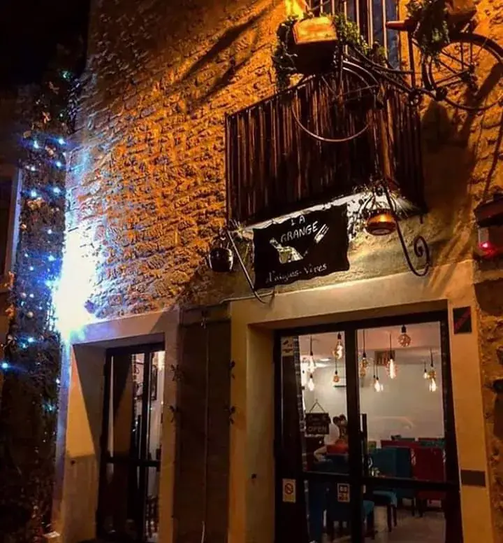 La Grange d'Aigues-Vives restaurant in Aigues-Vives