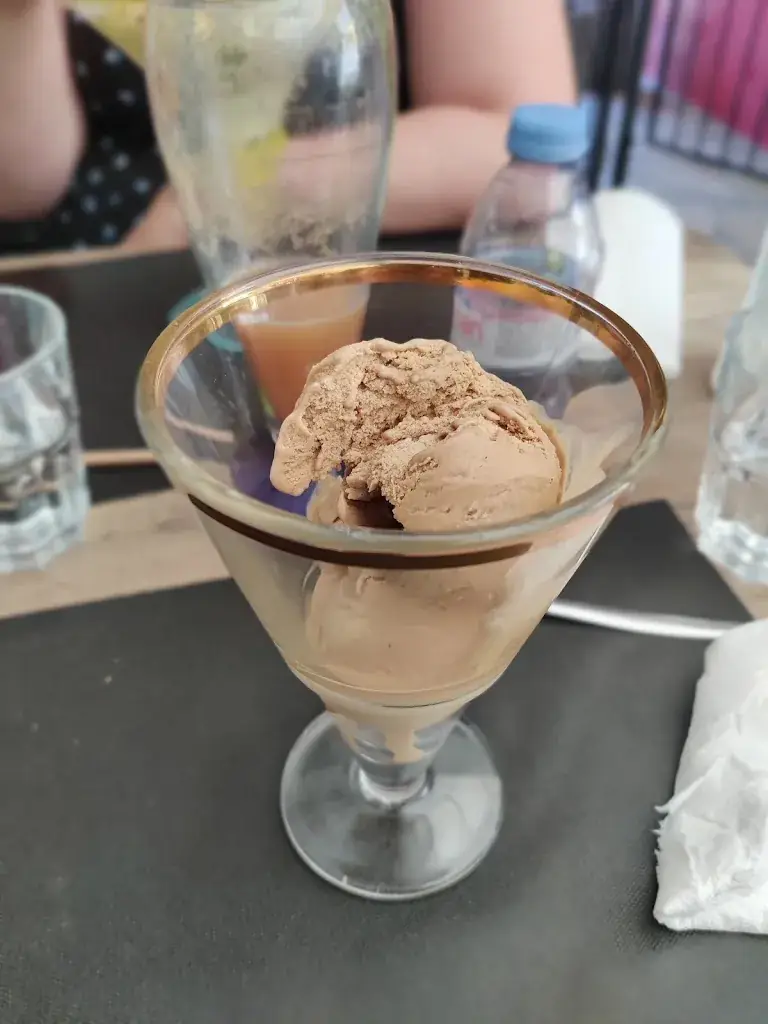 Julien Bouisset_La Saladelle_Gallargues-le-Montueux_review