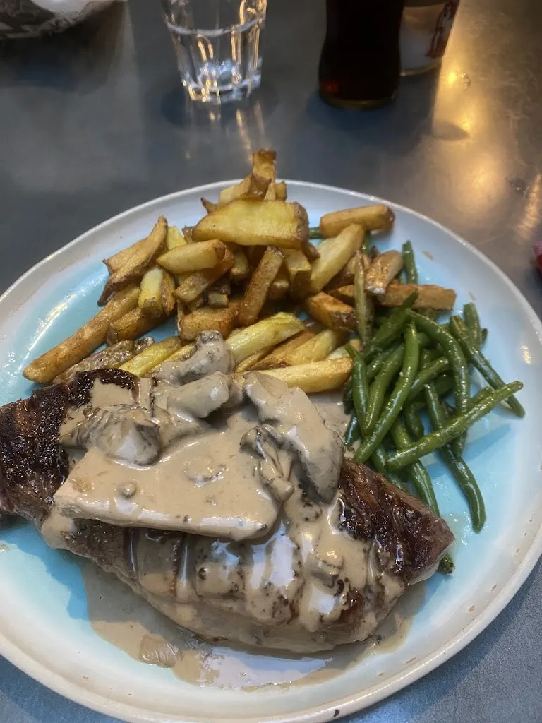 Rony Naoum_Côté Patio_Vergèze_review