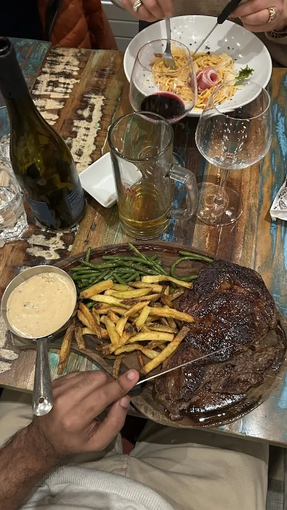 Harinarayanan Shaji_Côté Patio_Vergèze_review